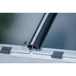 HALLS szklarnia ogrodowa ICON 6 (6,1 m2; 1,93 x 3,17 m) czarna, szkło hartowane + baza